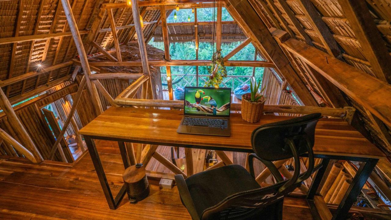 Barya Lang Villa- Native Villa With Jeepney Room El Nido Exterior photo